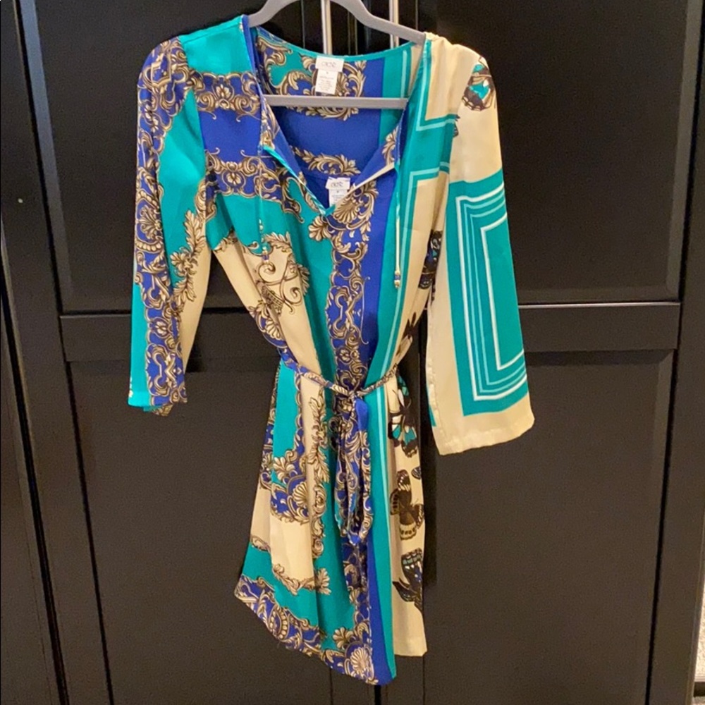 Beautiful silk like Cachè dress